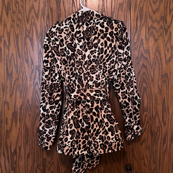 Leopard print jacket - Size Large - Picture 2 of 8